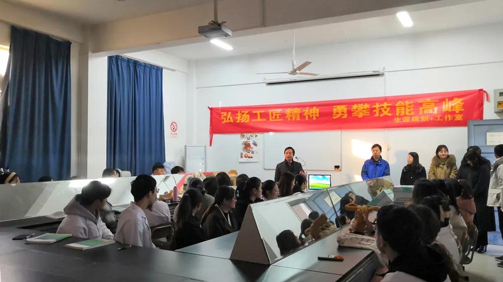 emc易倍·(中国)体育官方网站-EMC SPORTS